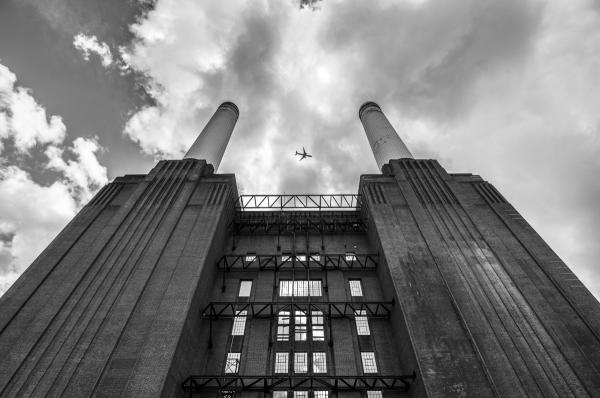 Plane over Battersea Power Station | N.Jackson