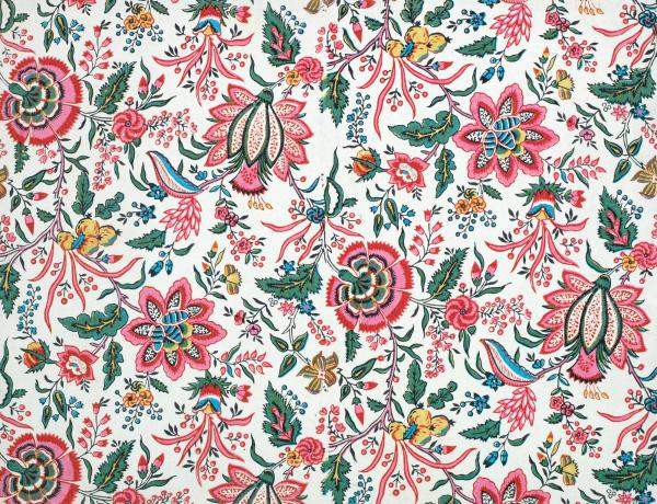 Magie Florale | Manufacture Réveillon, Paris - 1879 - Ce motif de papier peint reprend le dessin d'une toile imprimée par la manufacture Oberkampf de Jouy
